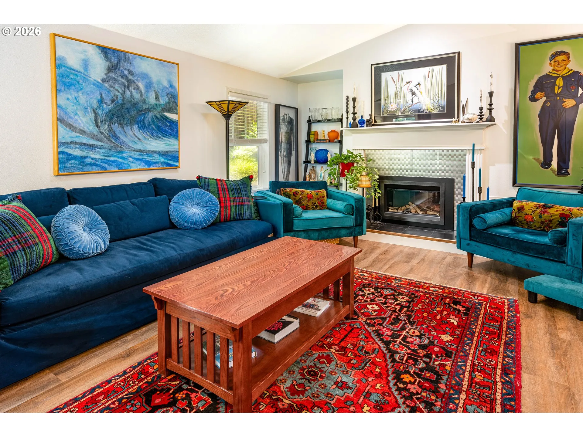 Living Room-Fireplace