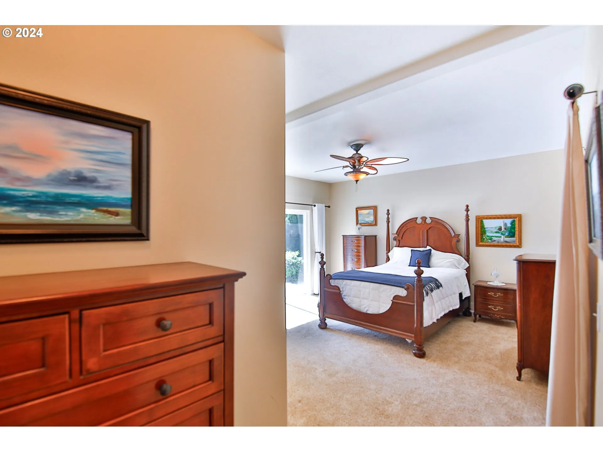 Bedroom, Owner's Suite-Main