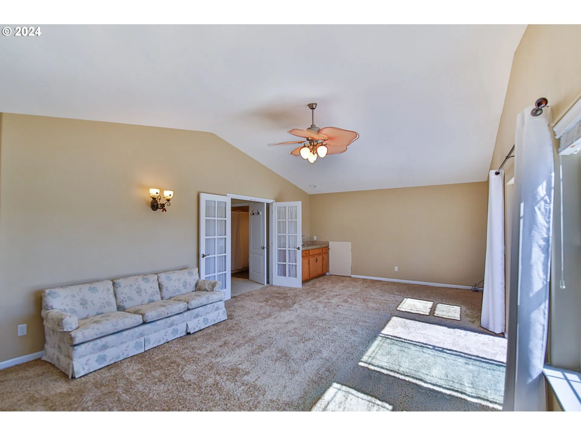 Family Room-Upper