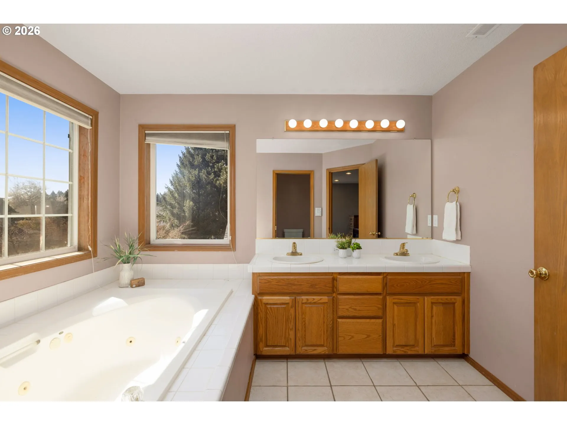 Owner's Suite Bathroom-Full Bathroom