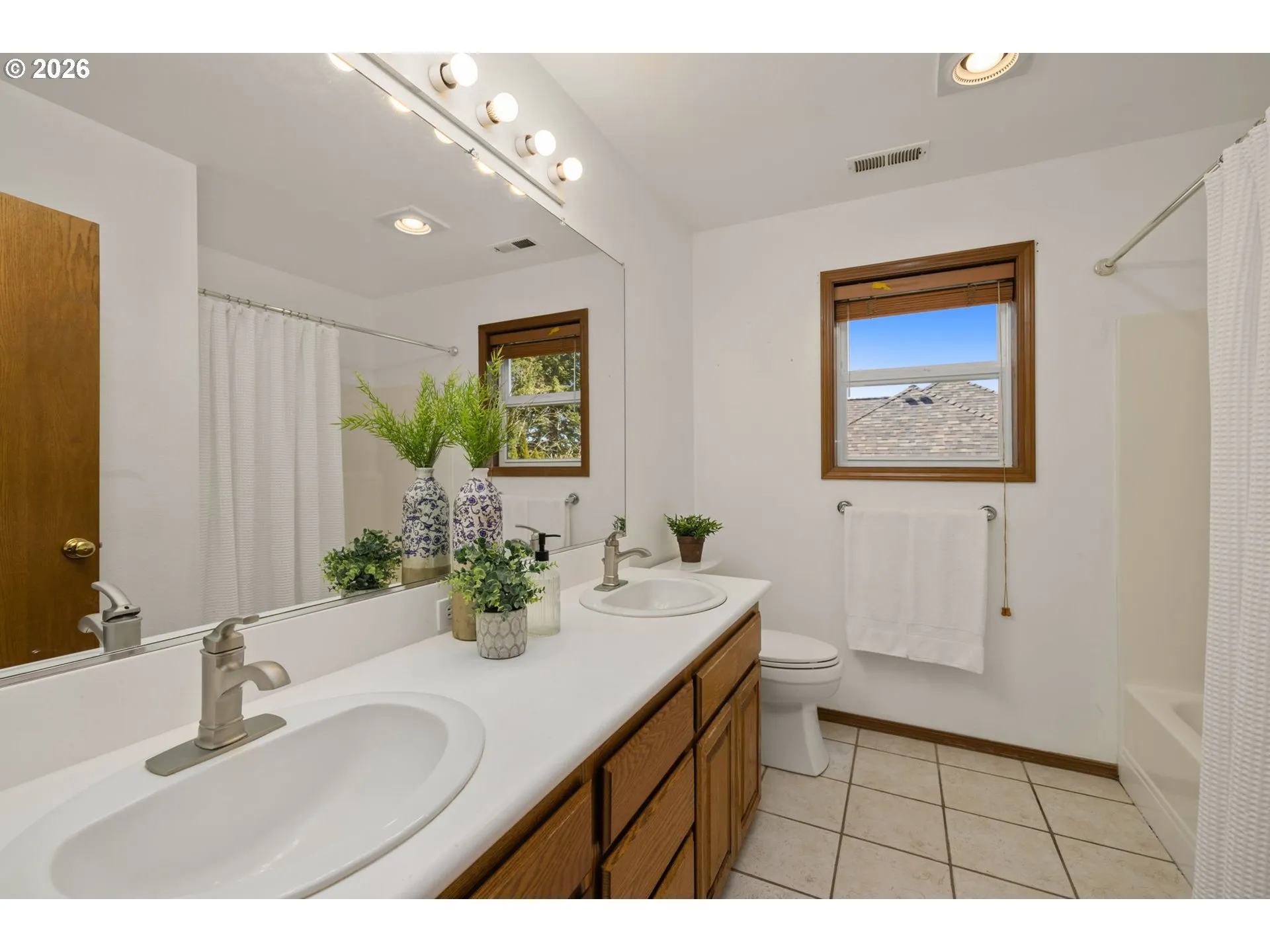 Bathroom-Hall
