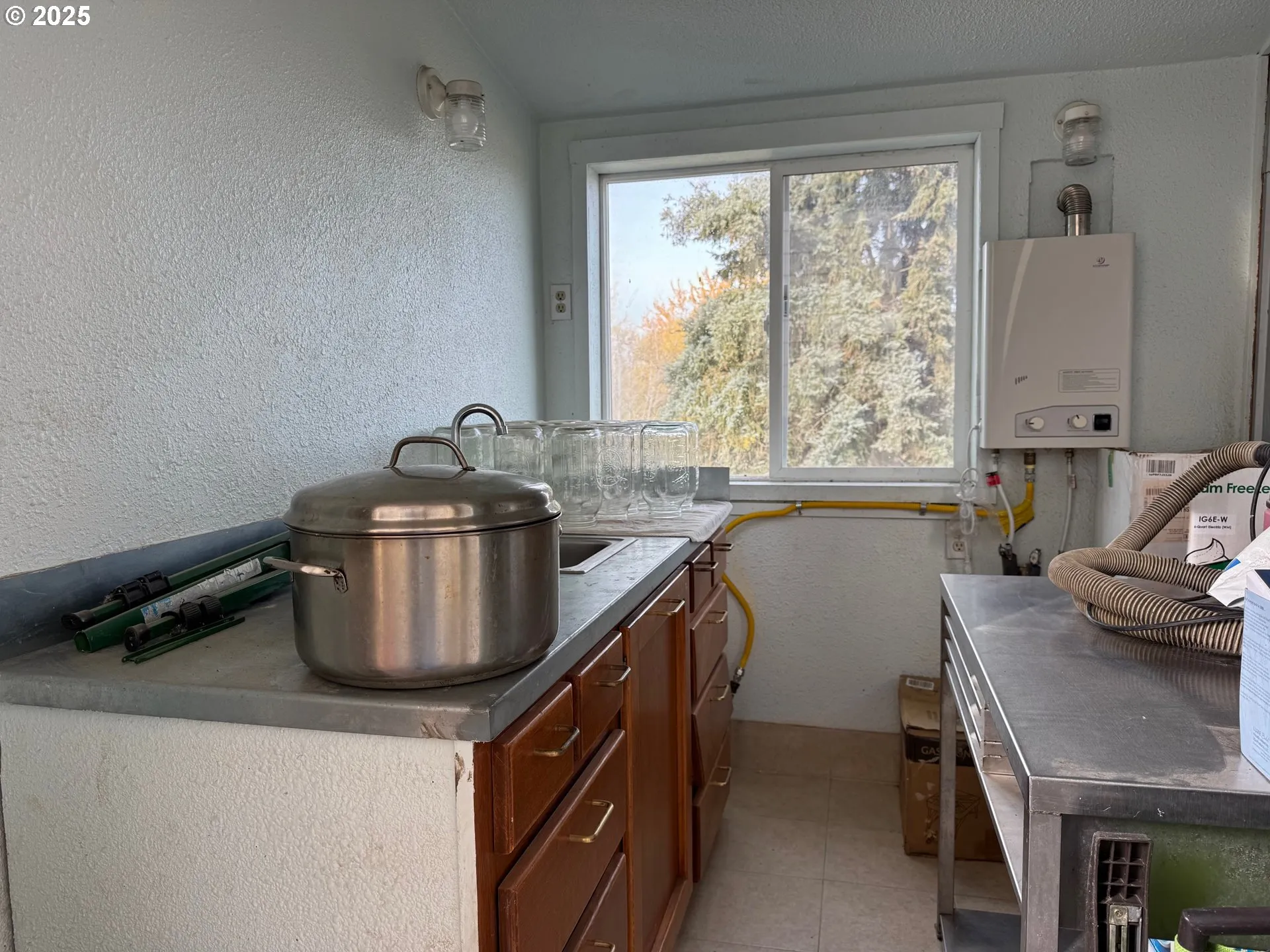 Kitchen/Outside