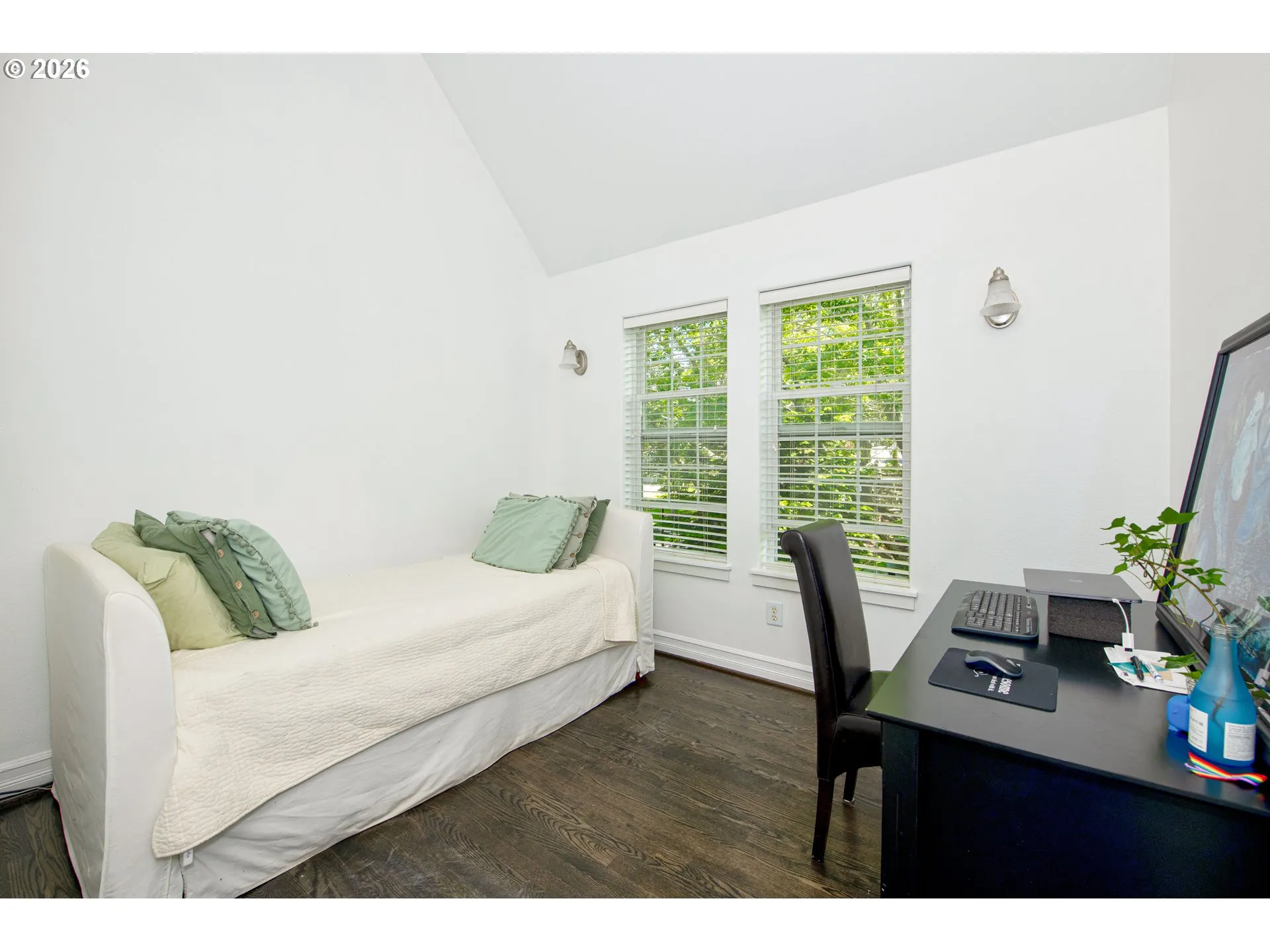 Den/Office-Upper