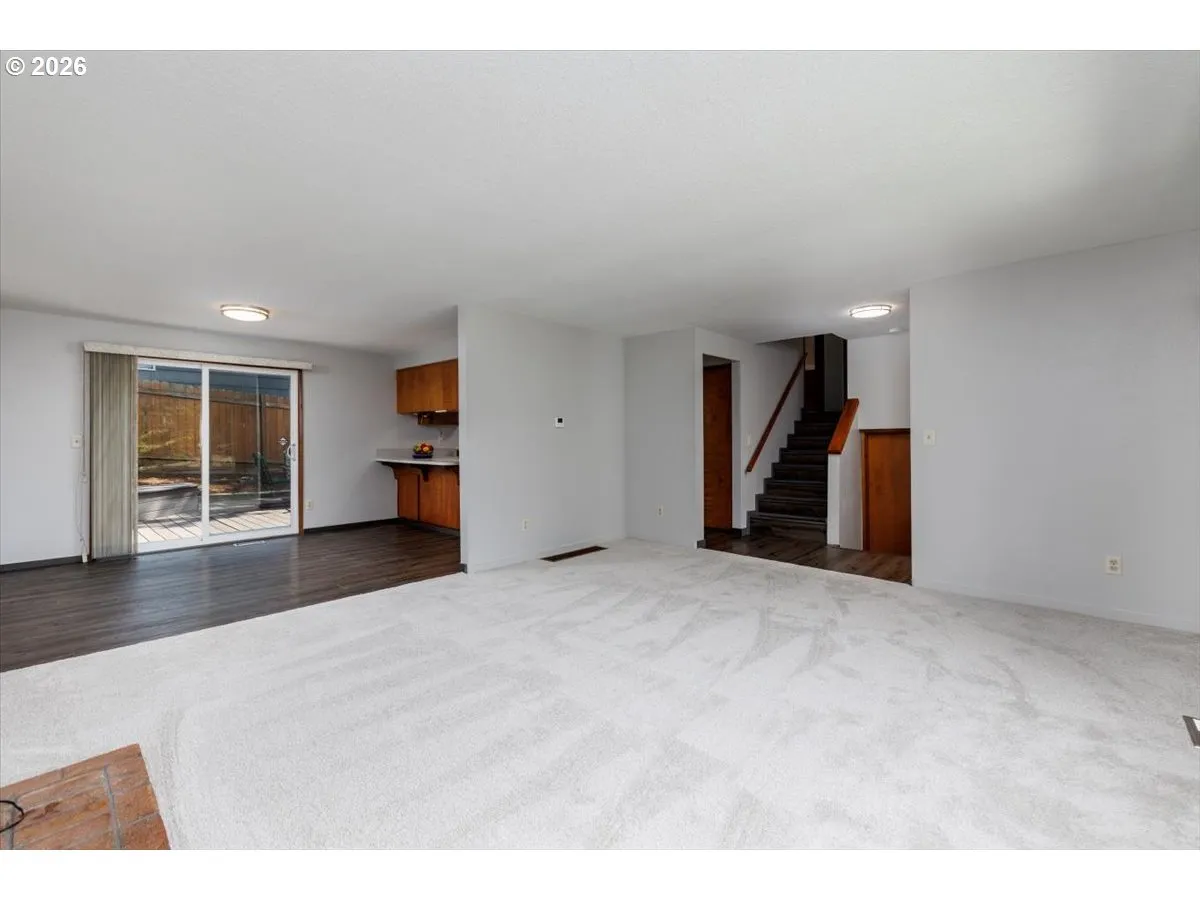 Living Room/Dining Room
