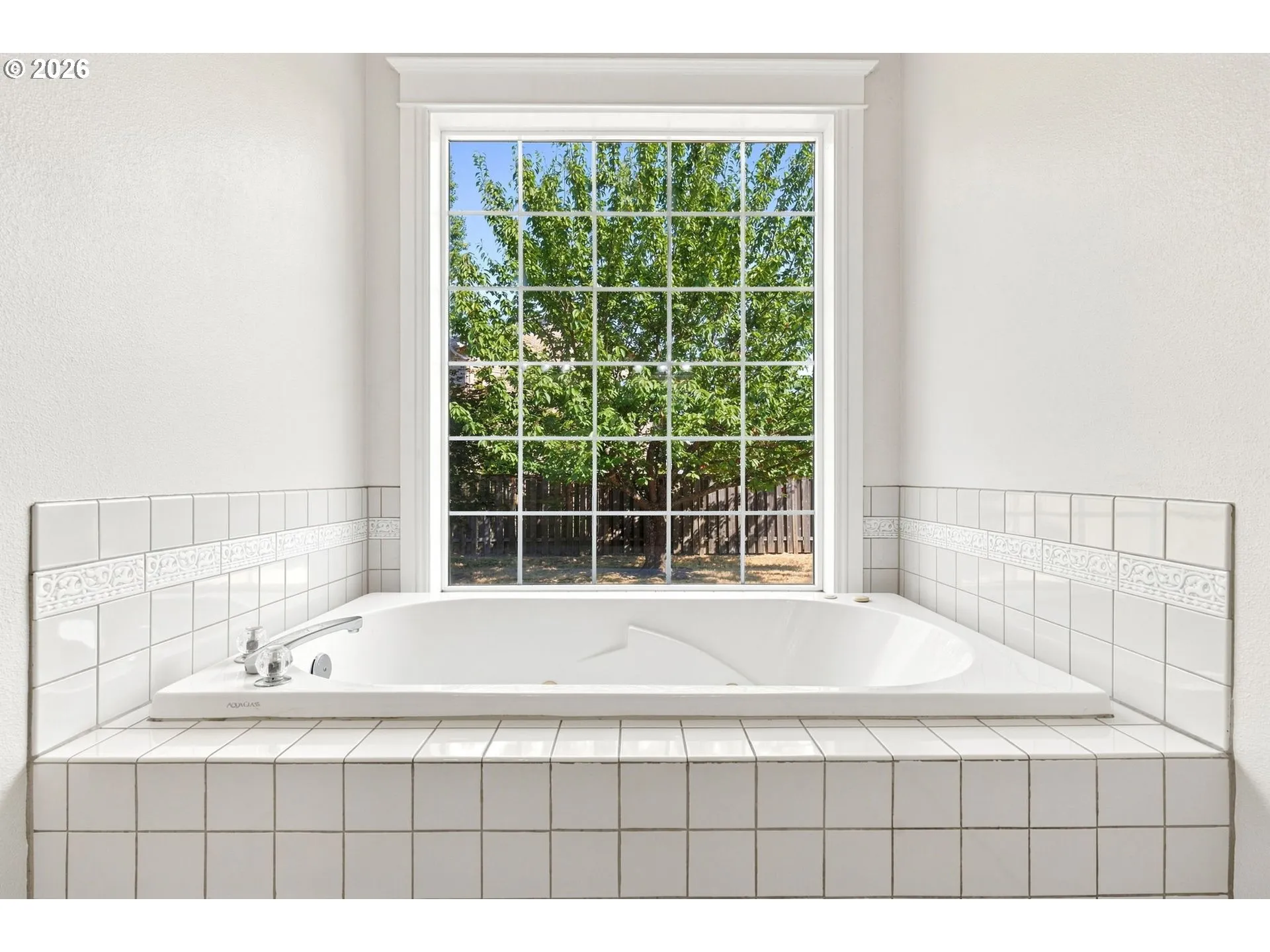 Owner's Suite Bathroom-Garden Tub
