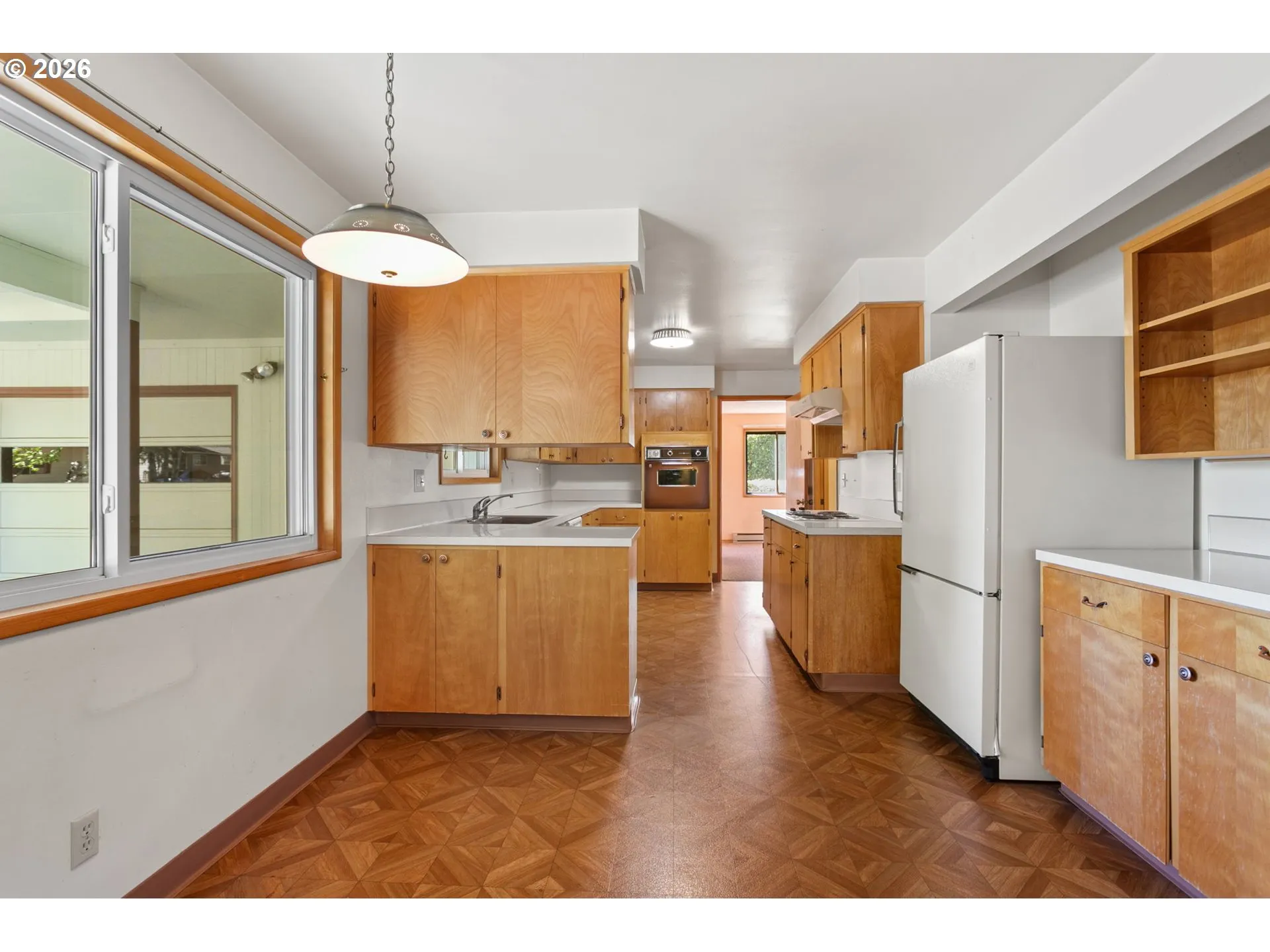 Kitchen-Eating Area