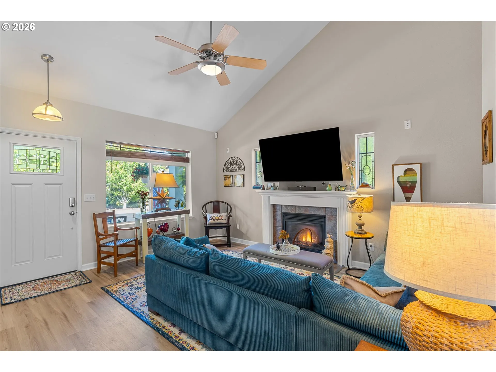 Living Room-Ceiling Fan