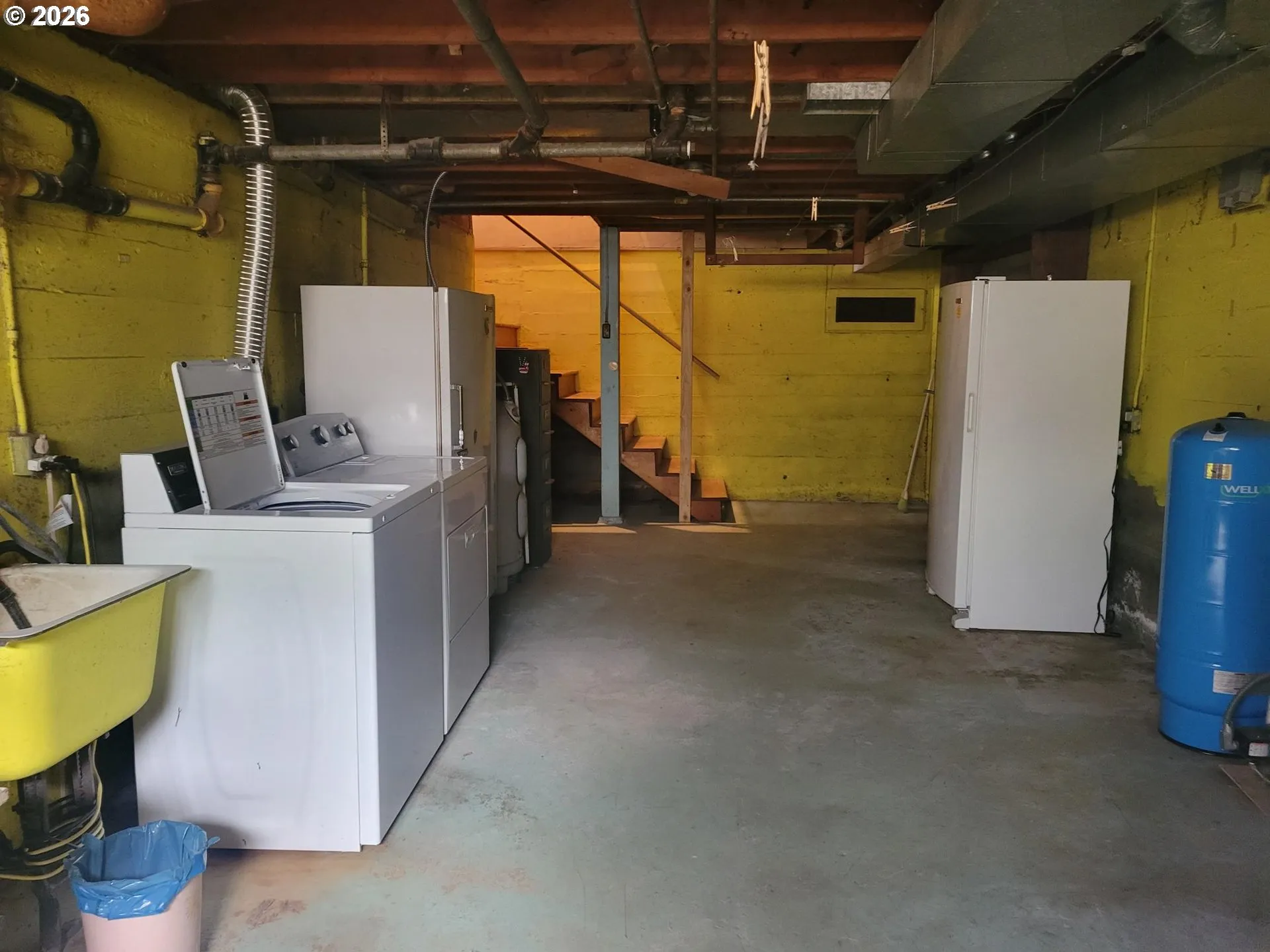 Basement-Unfinished