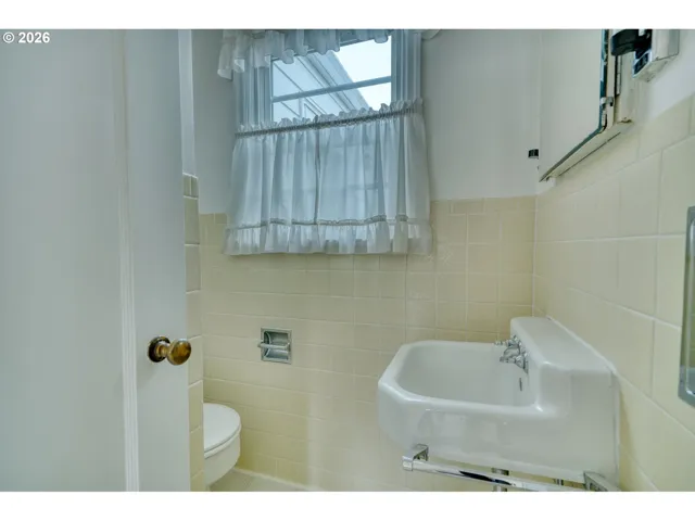 Owner's Suite Bathroom-Walk in Shower