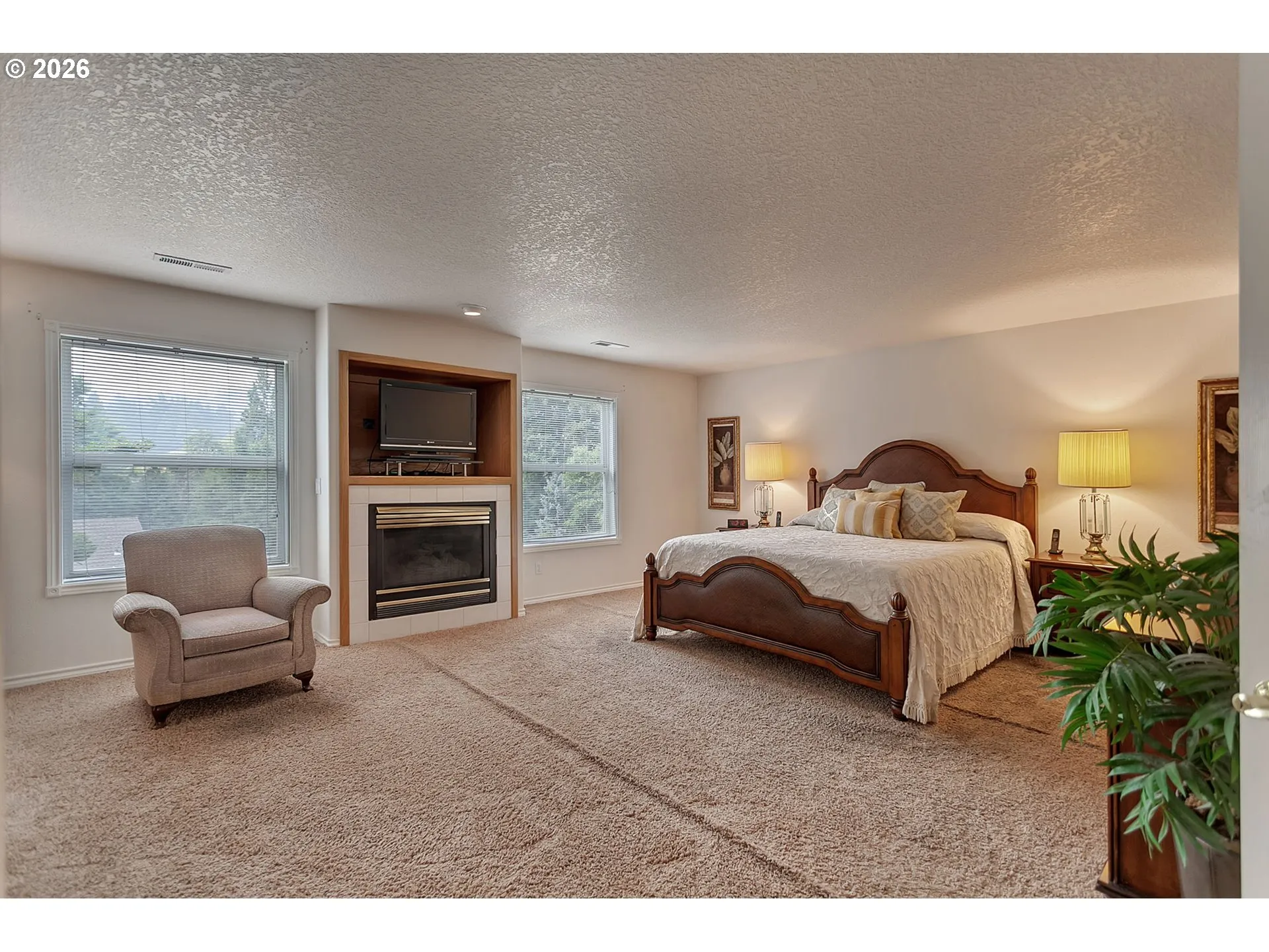 Bedroom, Primary-Upper
