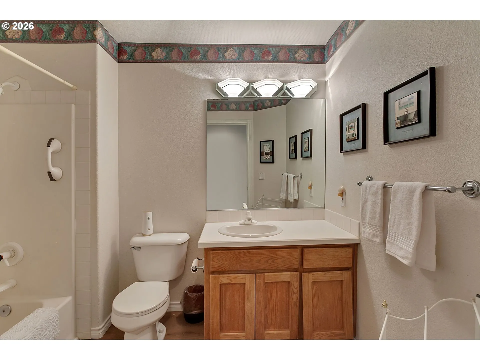 Bathroom-Upper
