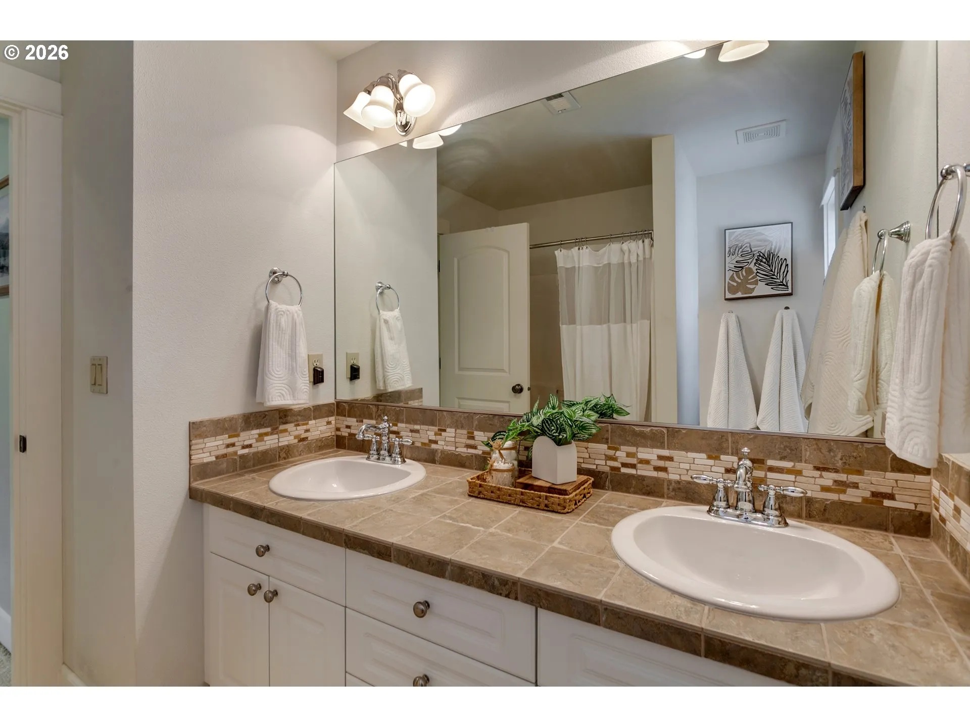 Bathroom-Double Sinks