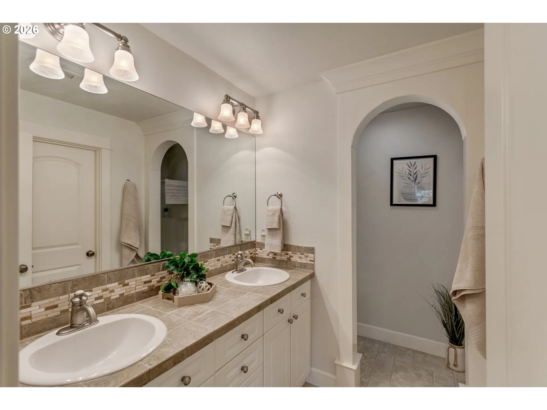Bathroom, Attached-Double Sinks