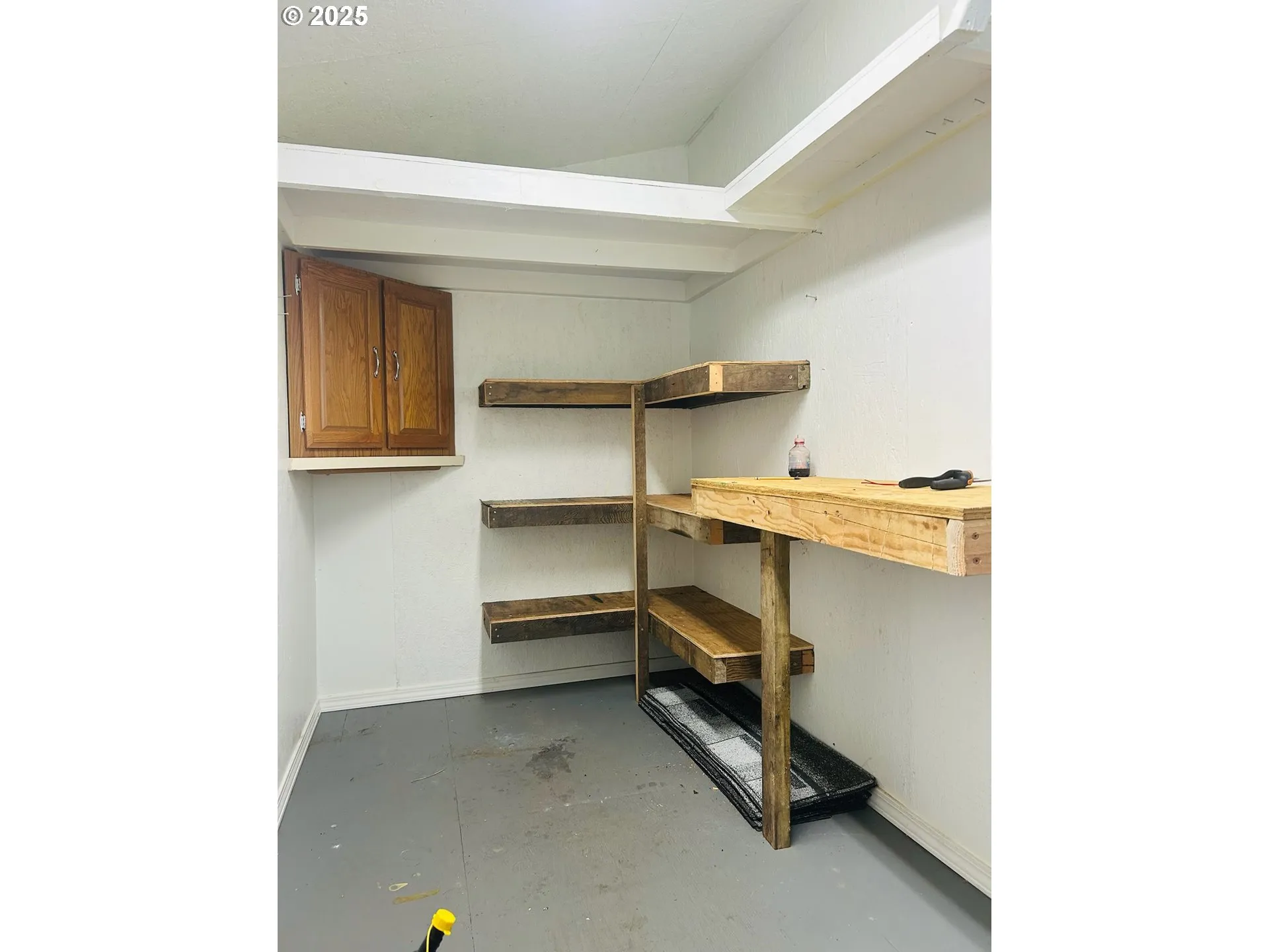 Shop-Finished