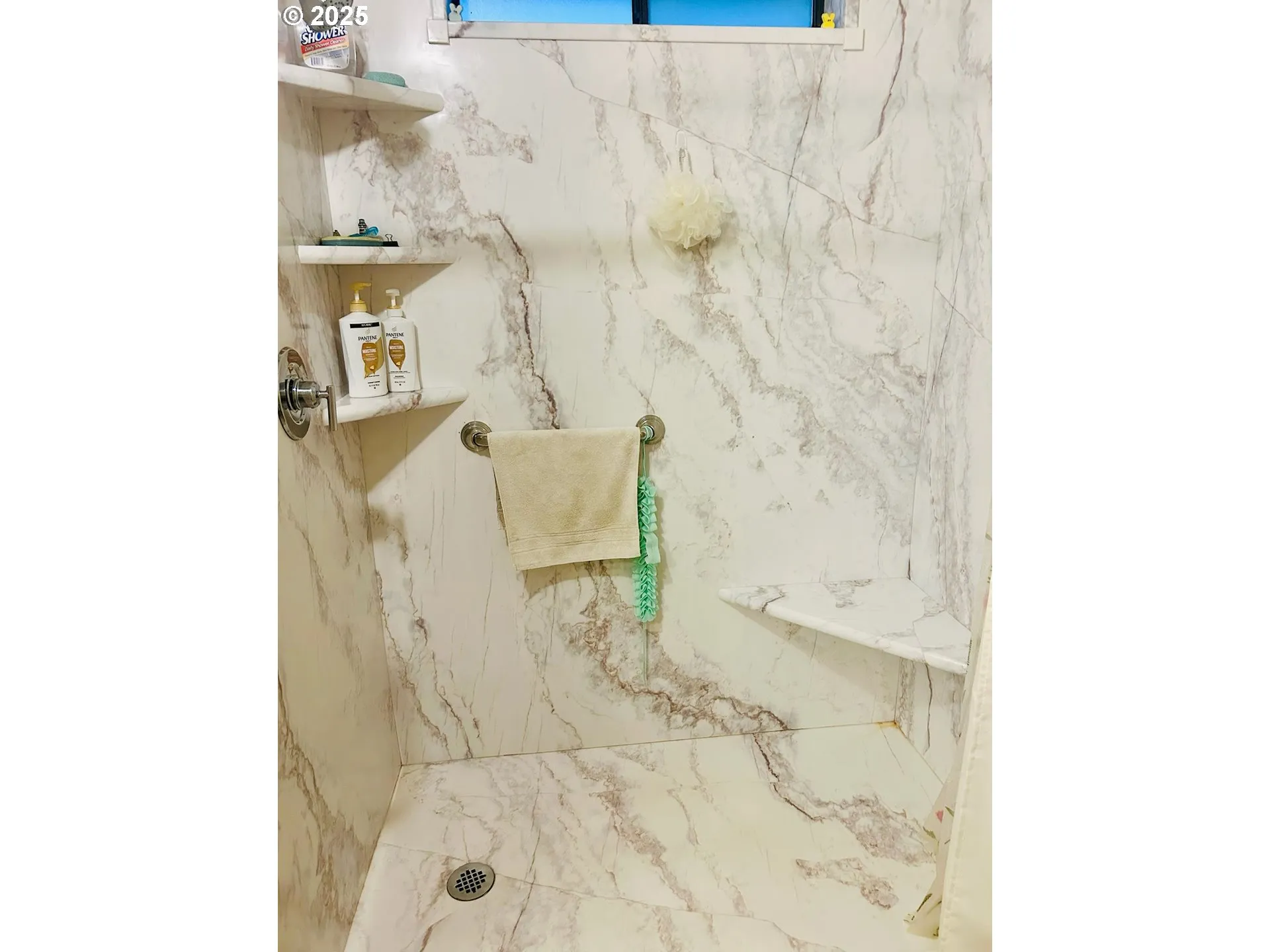 Bathroom-Walk in Shower