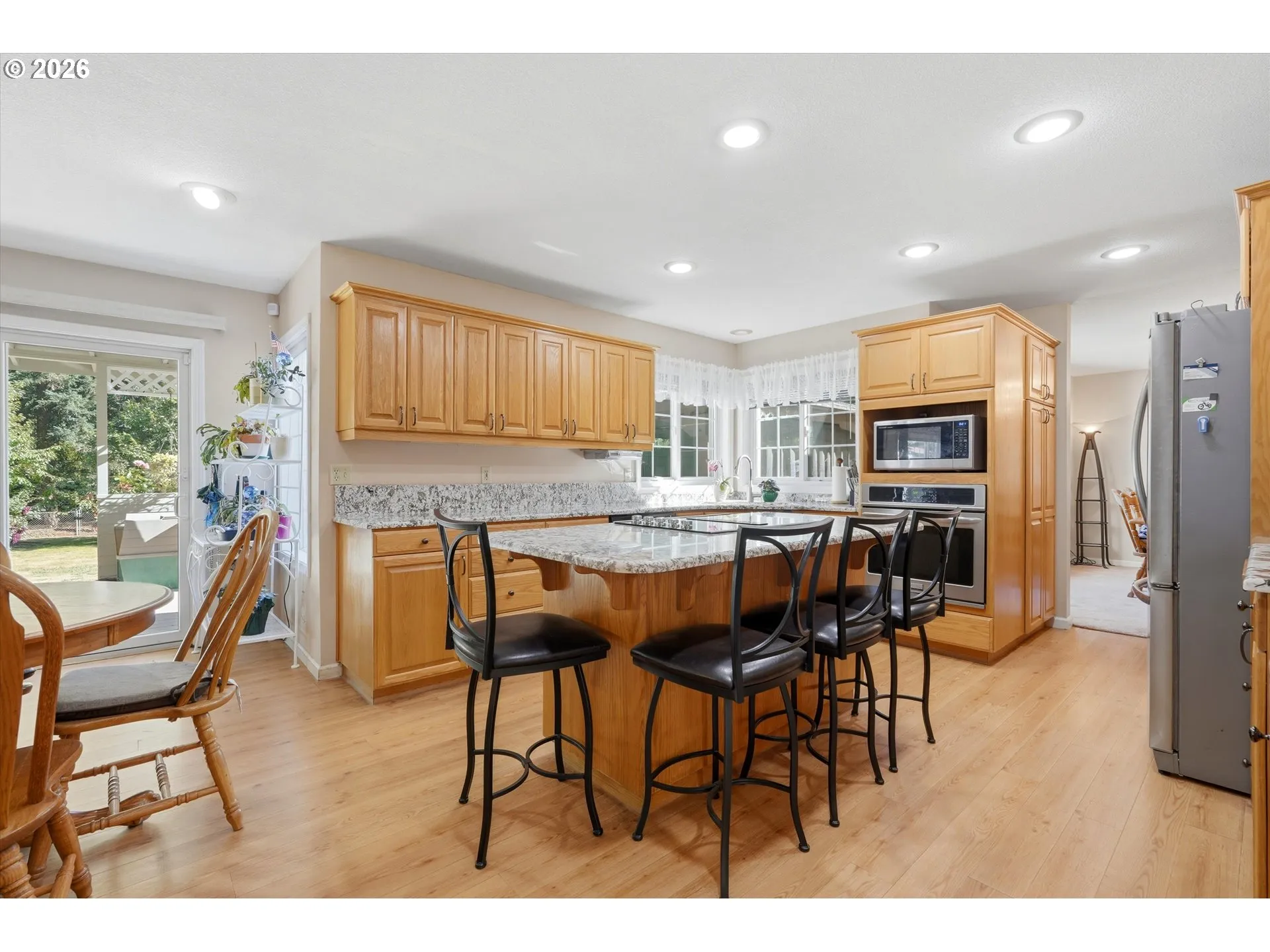 Kitchen-Eating Area