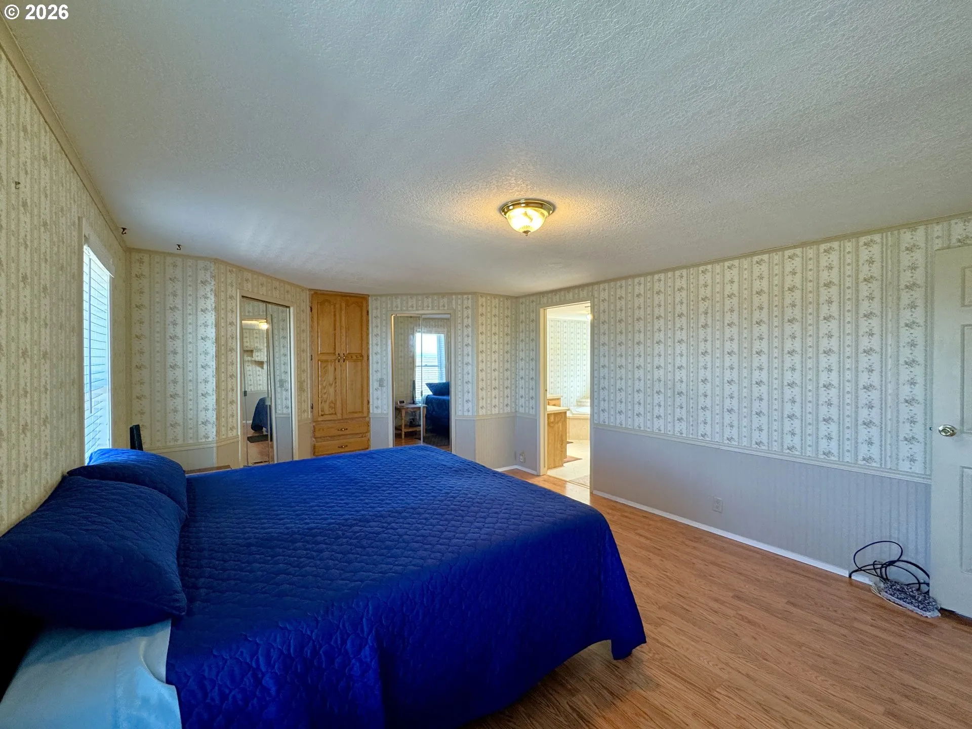 Bedroom, Primary