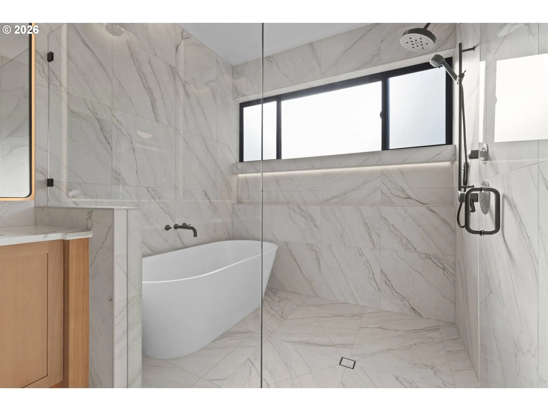 Owner's Suite Bathroom-Garden Tub