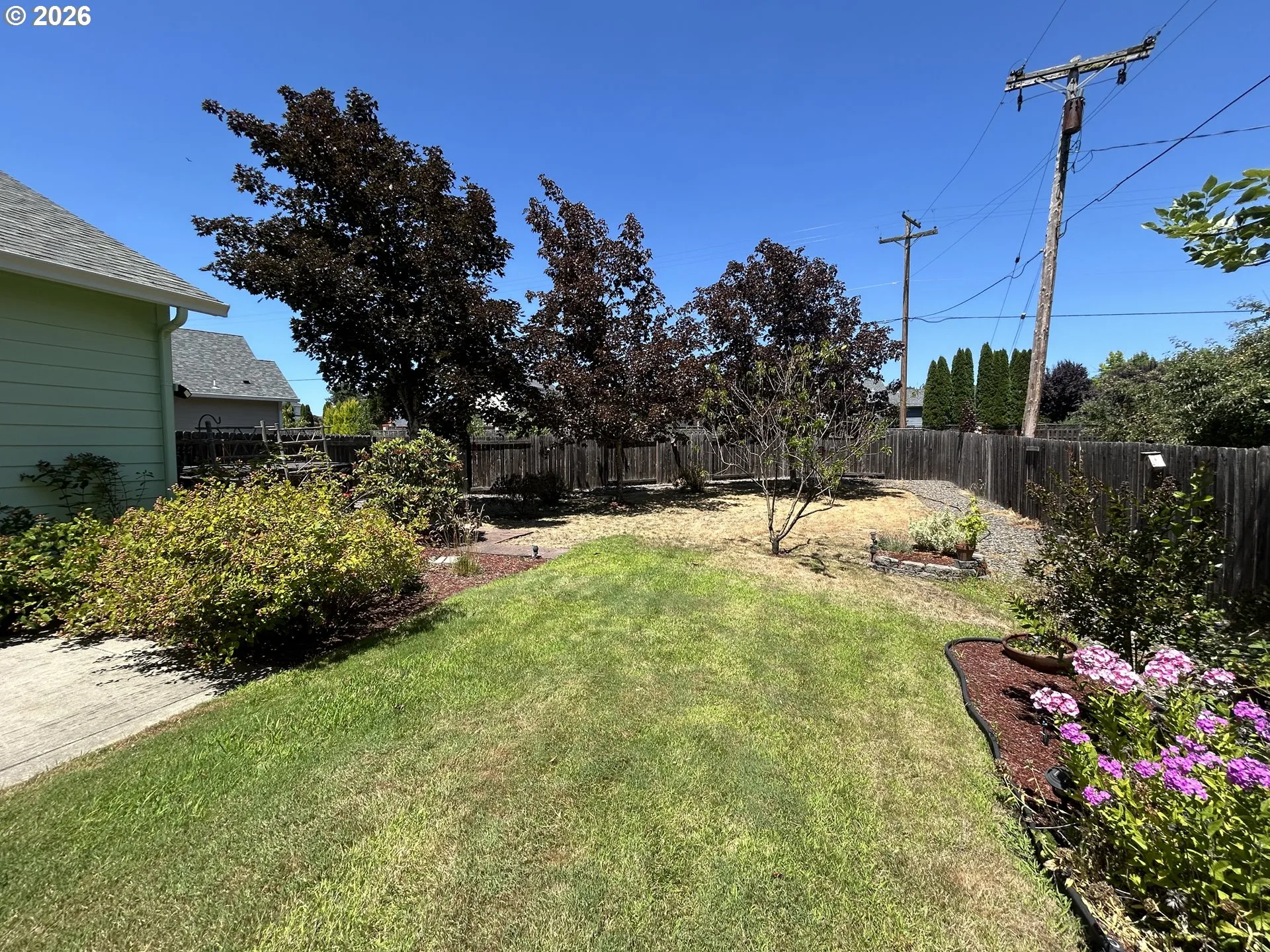 Yard-Back
