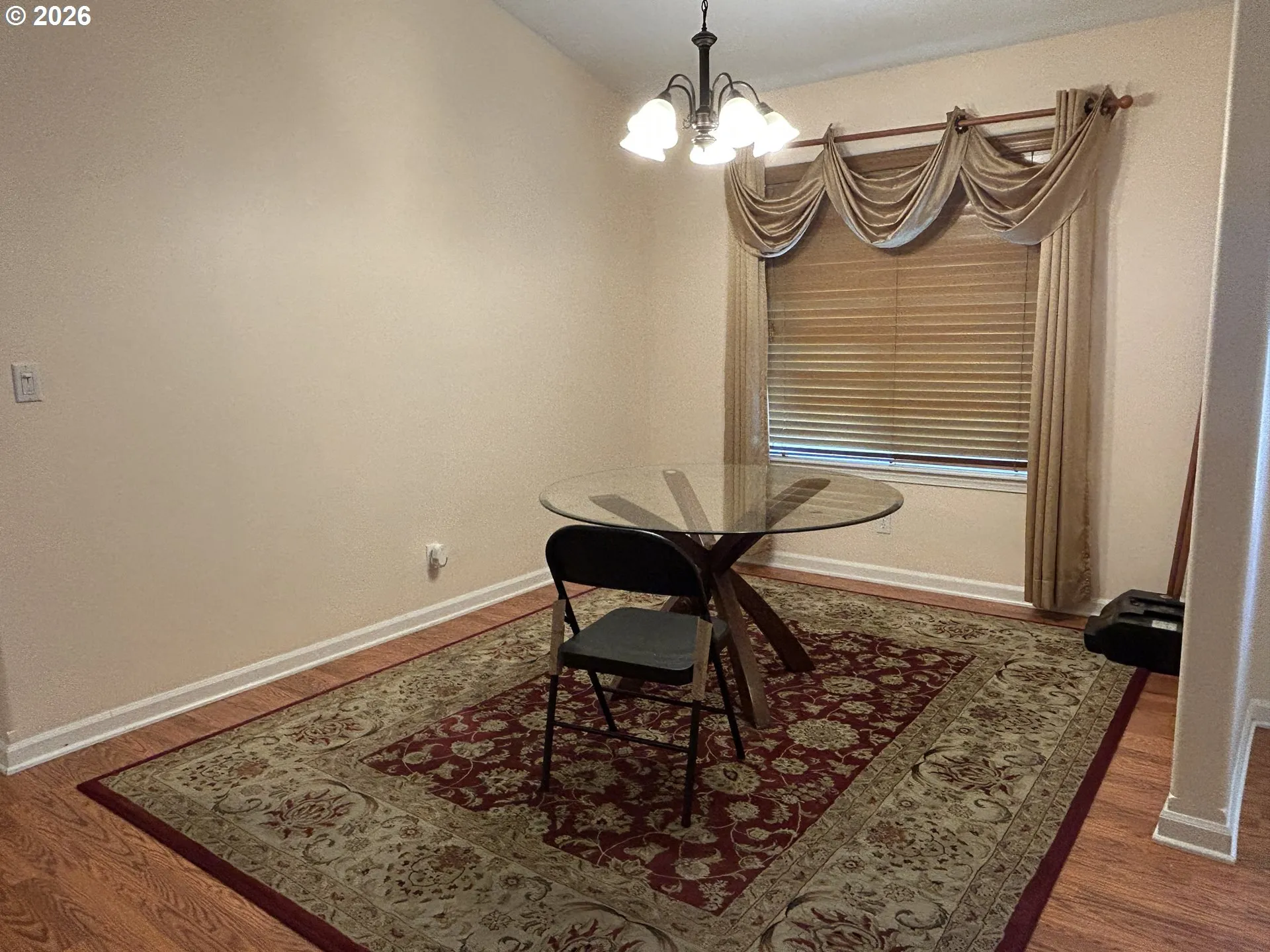 Dining Room-Vaulted Ceilings