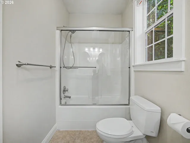 Bathroom-Upper