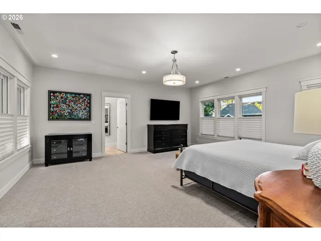 Bedroom, Owner's Suite-Upper
