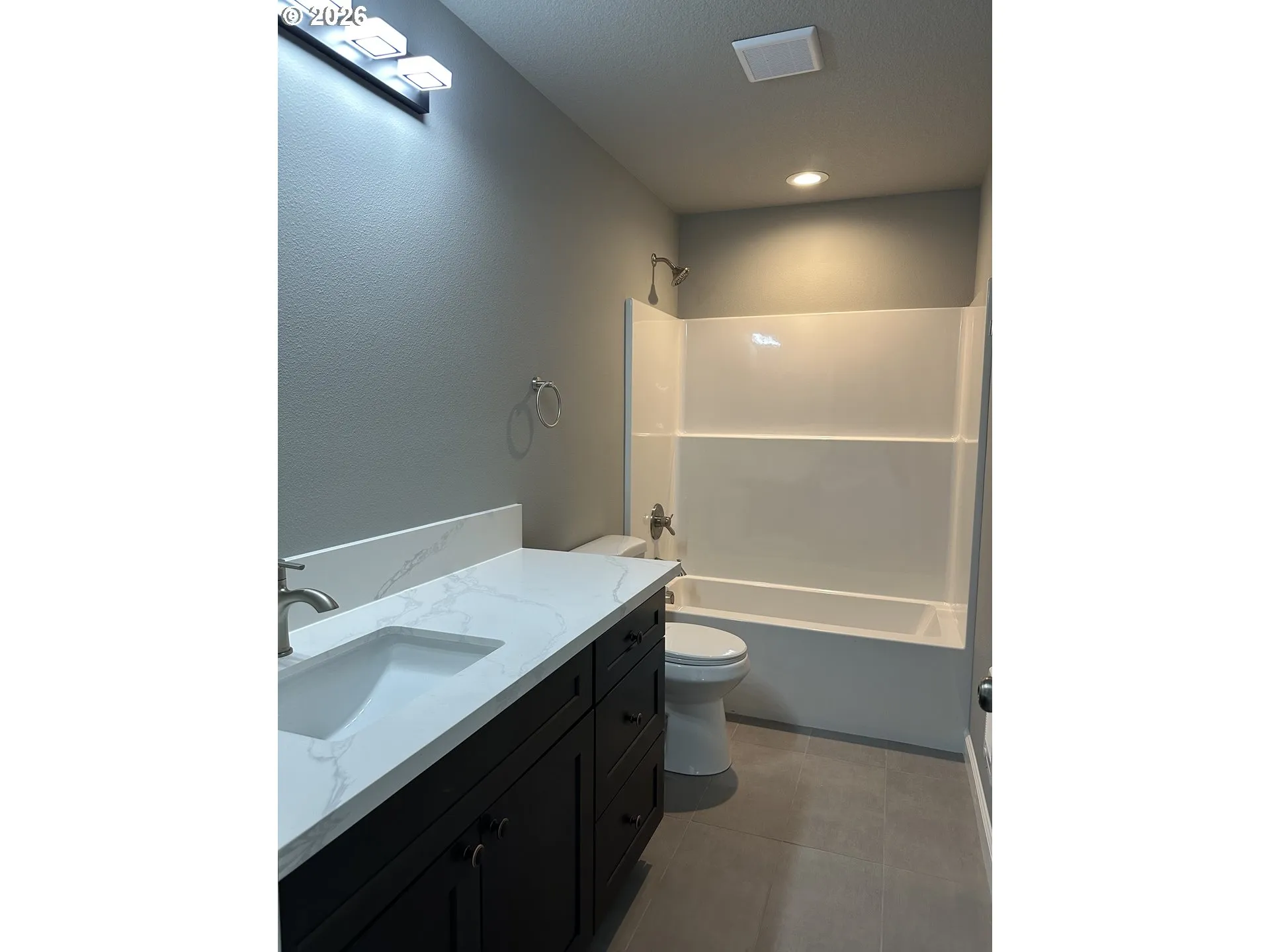 Bathroom-Upper