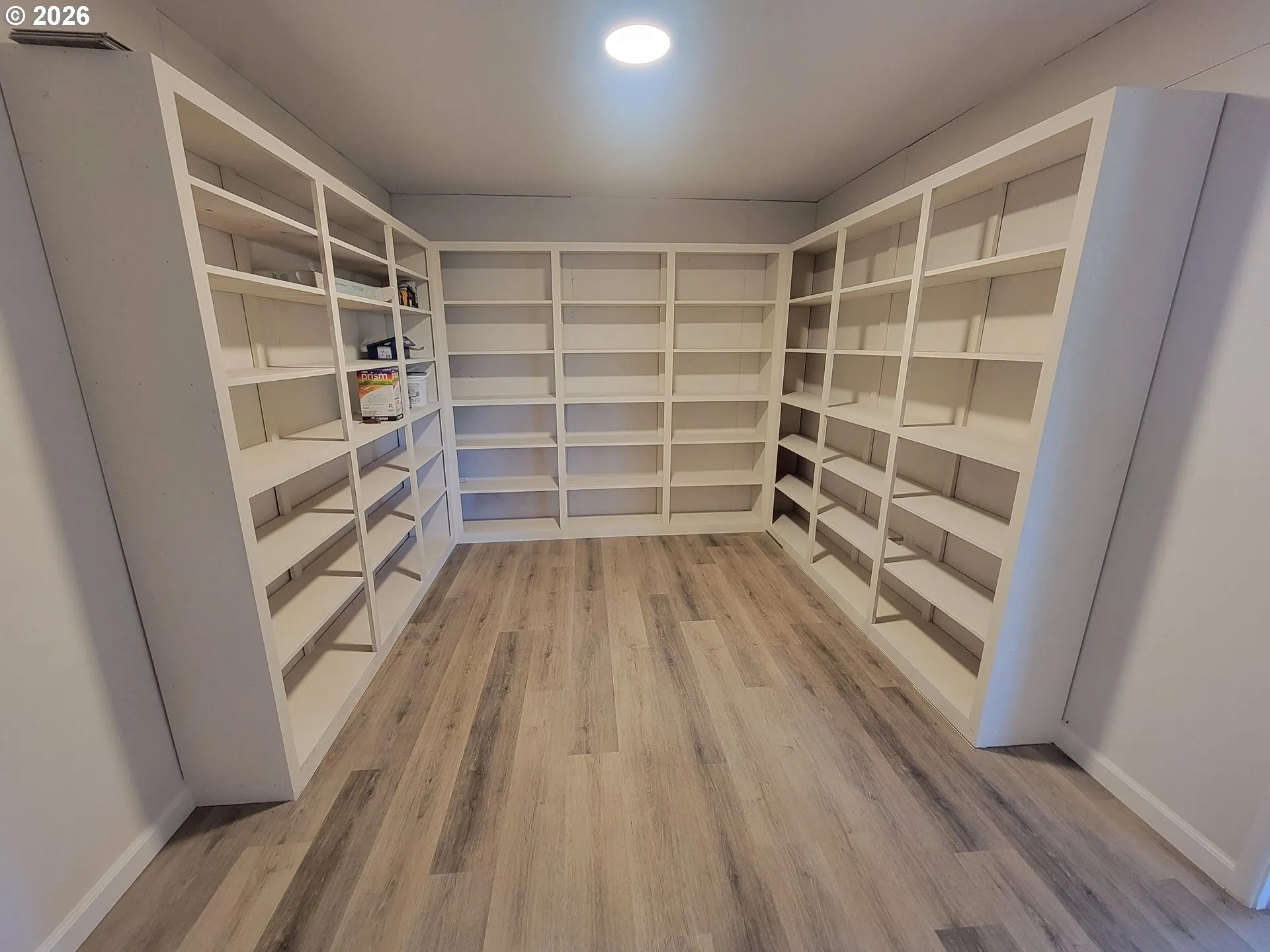 Pantry-Lower