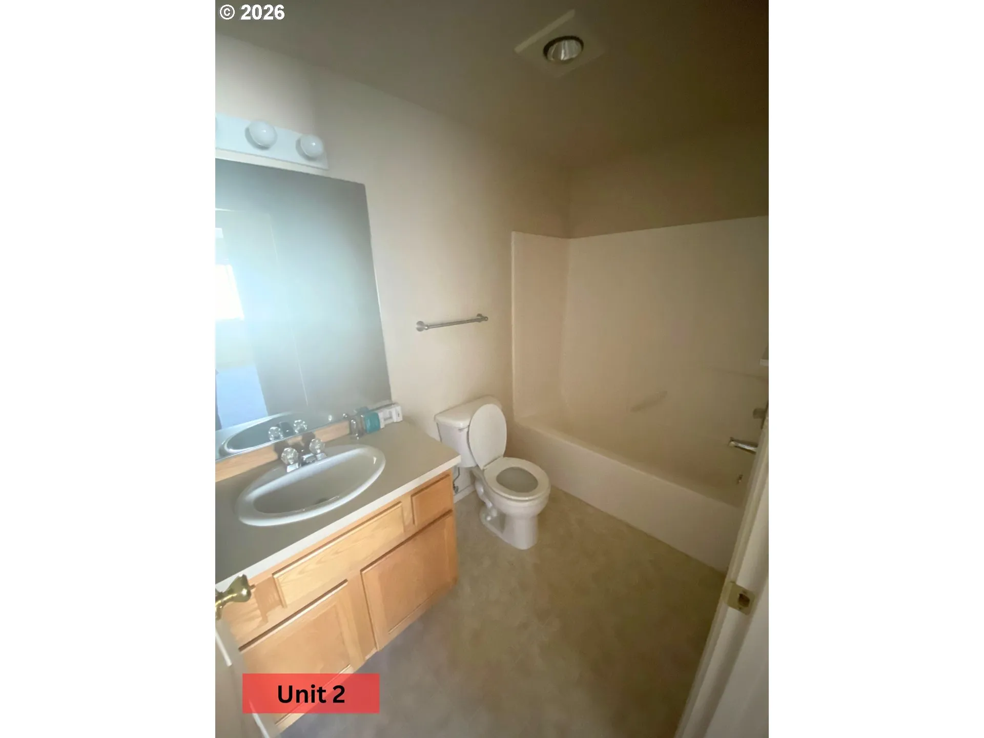 Bathroom, Attached-Upper