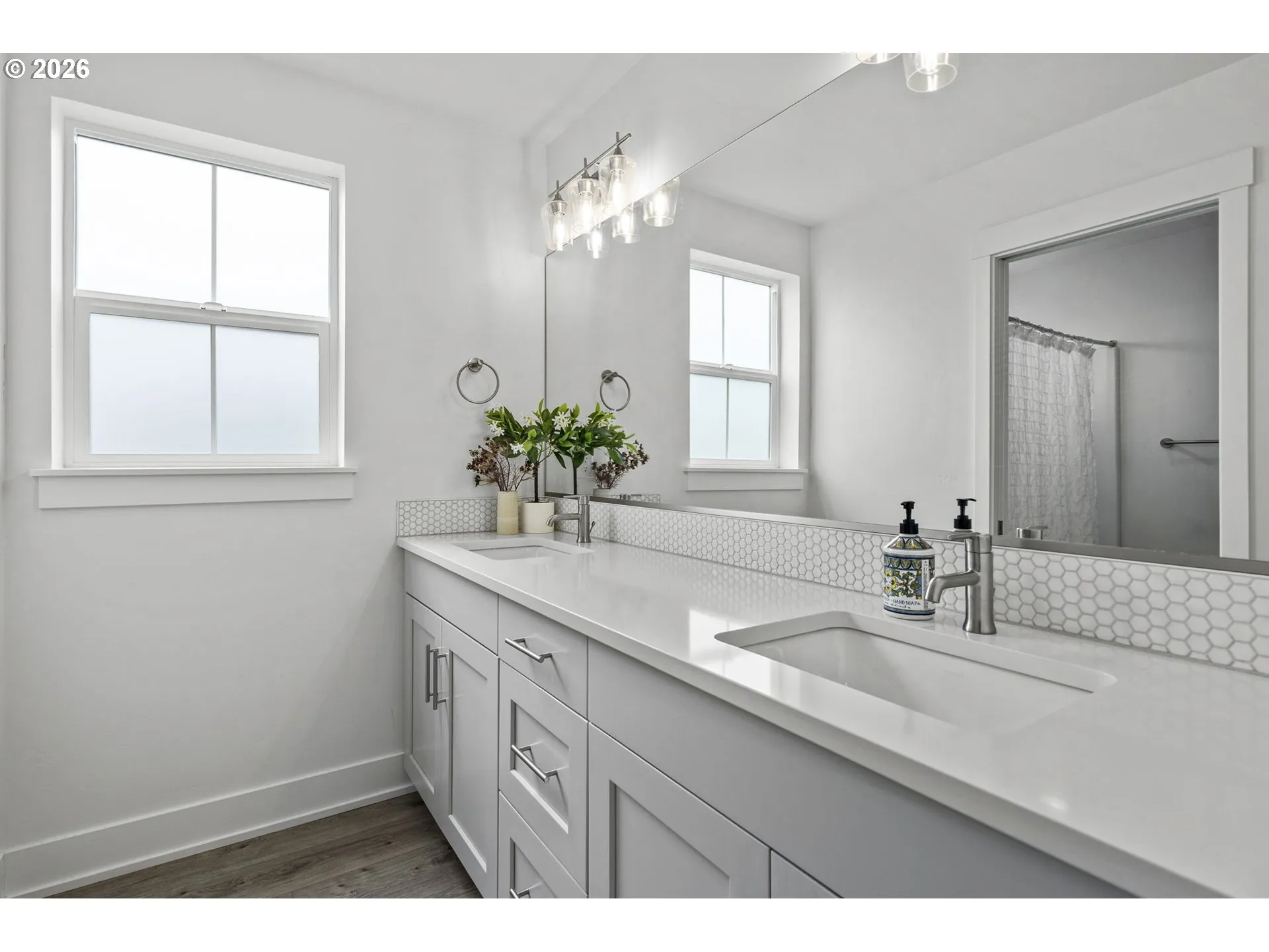 Bathroom-Upper