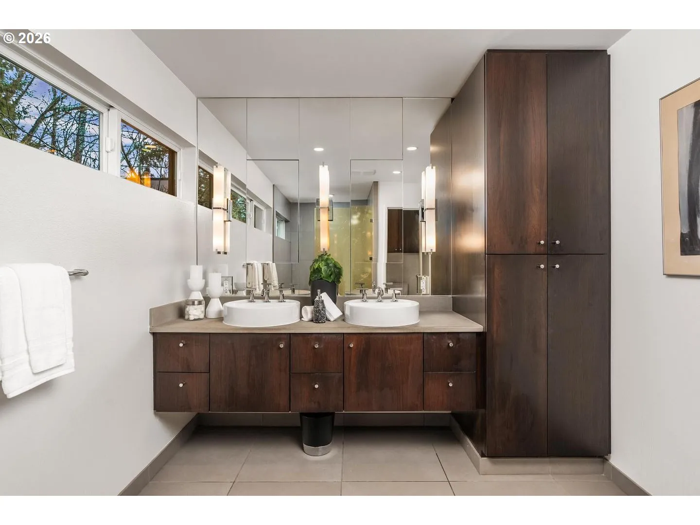 Bathroom, Attached-Double Sinks