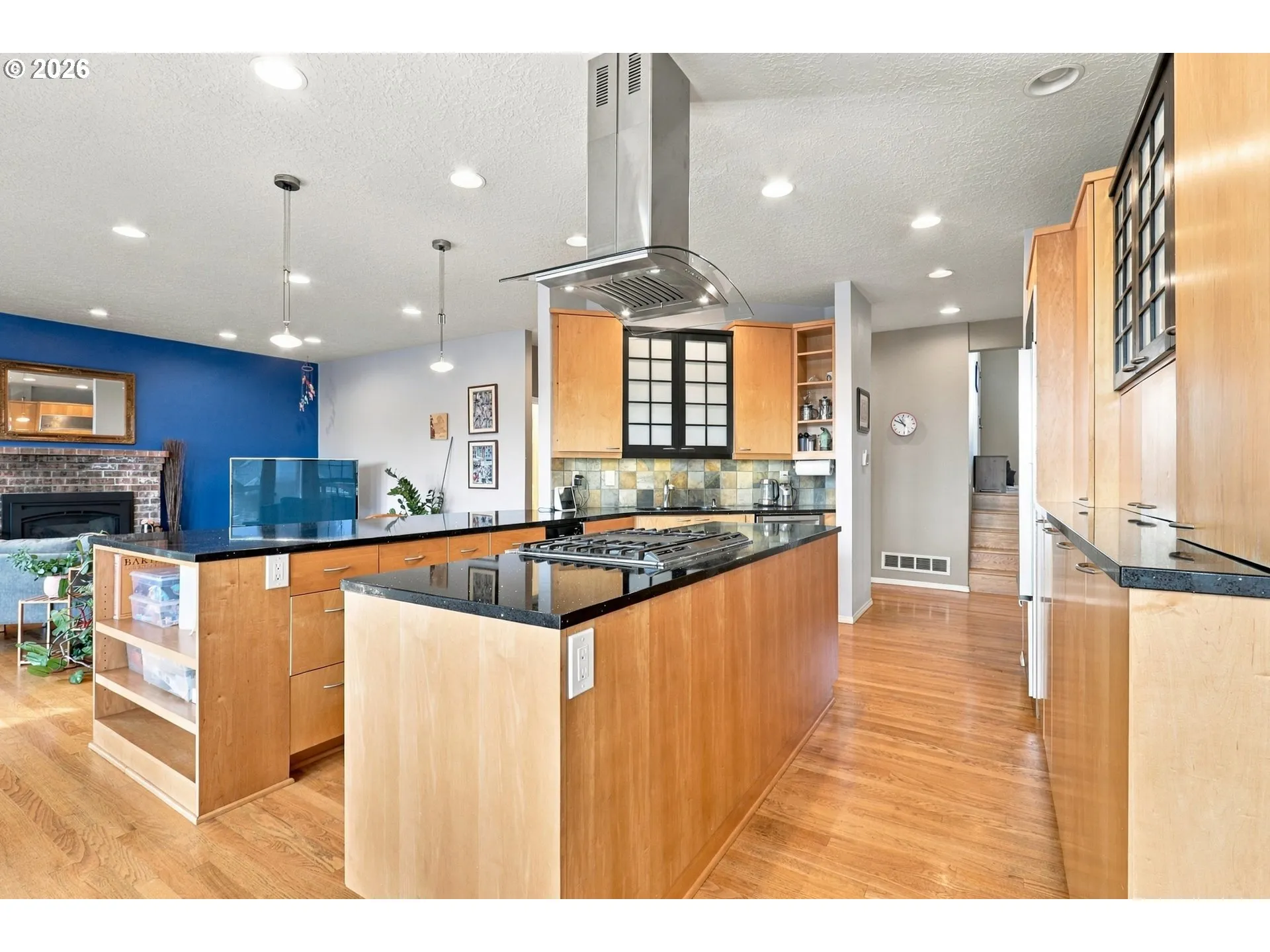 Kitchen-Island