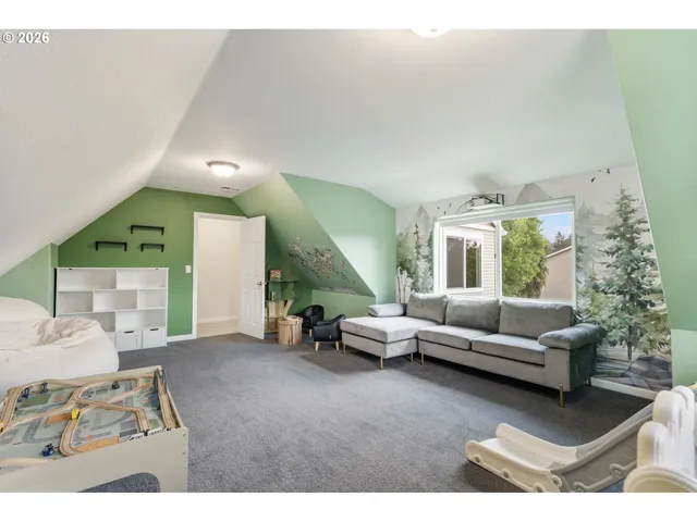 Bonus Room-Upper