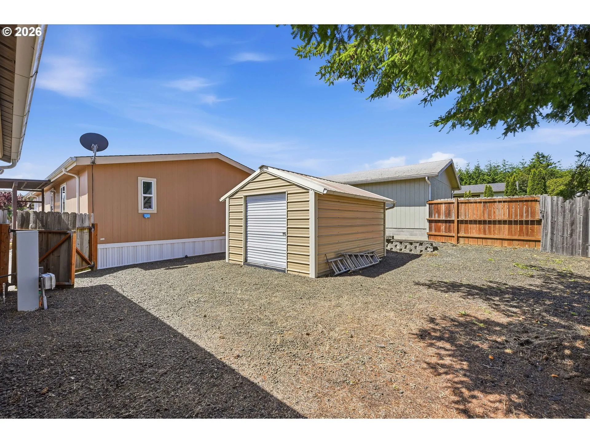 Yard-Back
