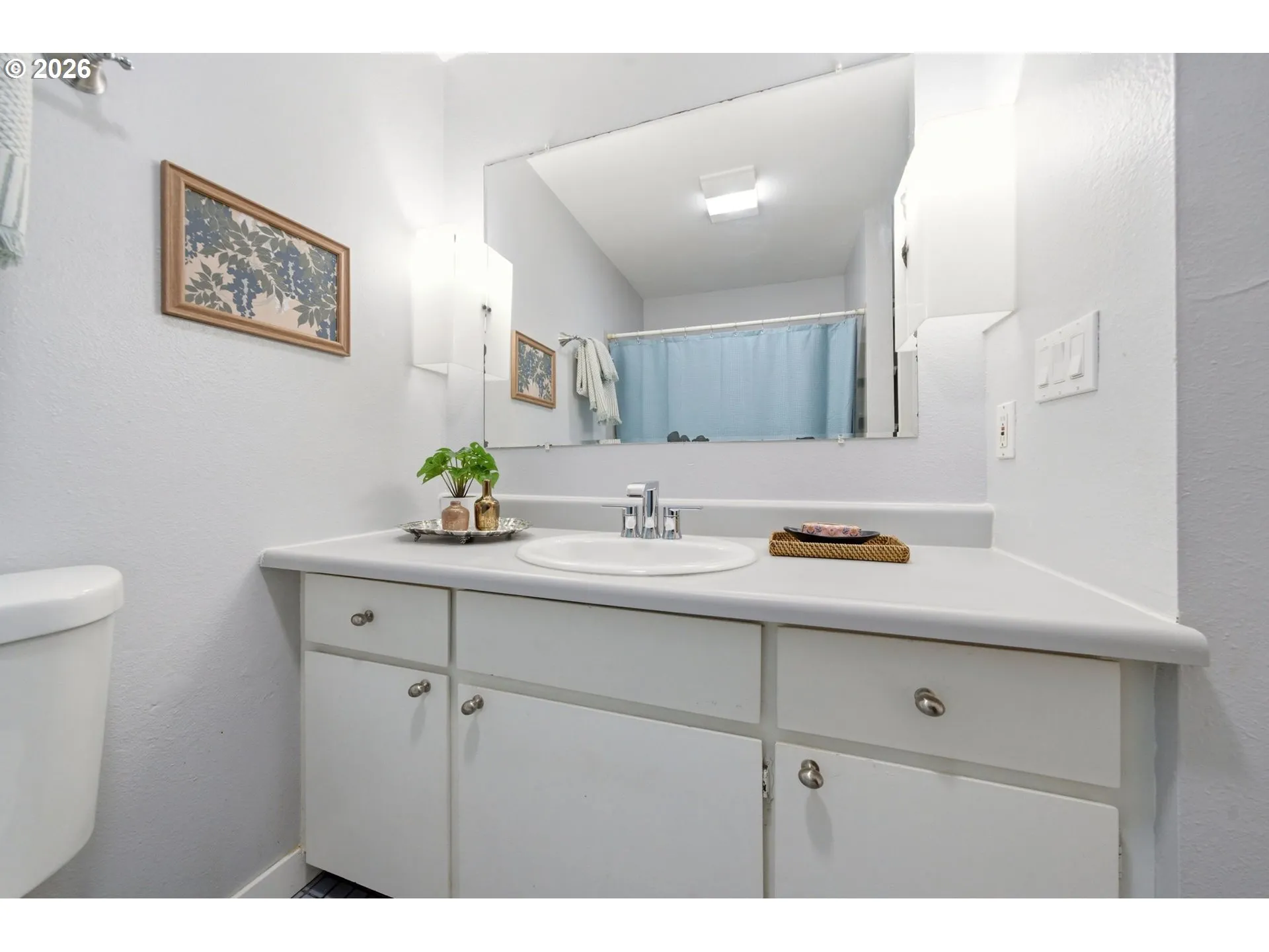 Bathroom-Upper