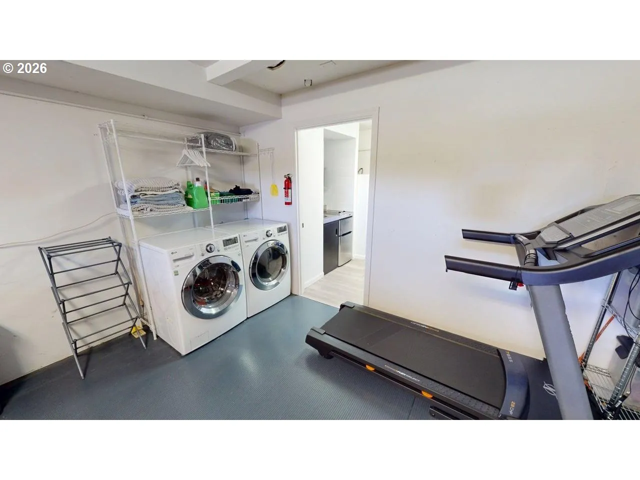 Laundry-Garage