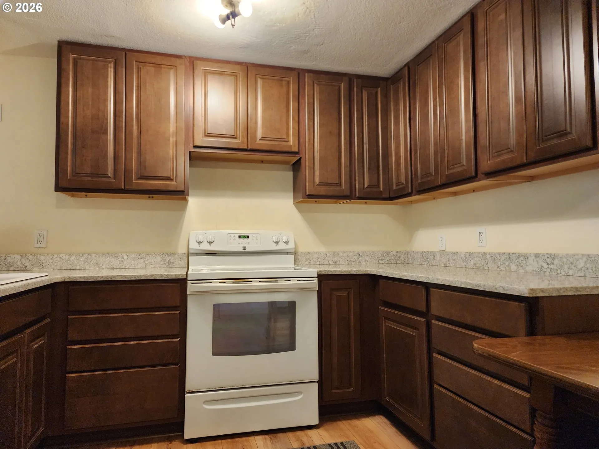 Kitchen-Oven