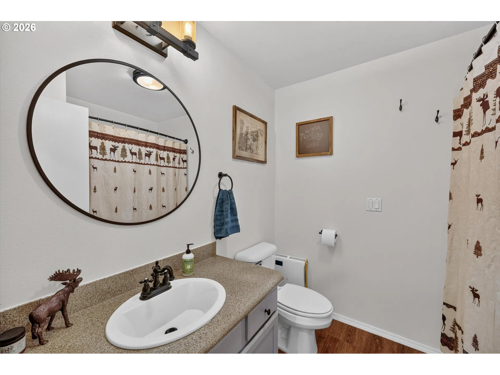 Bathroom-Upper
