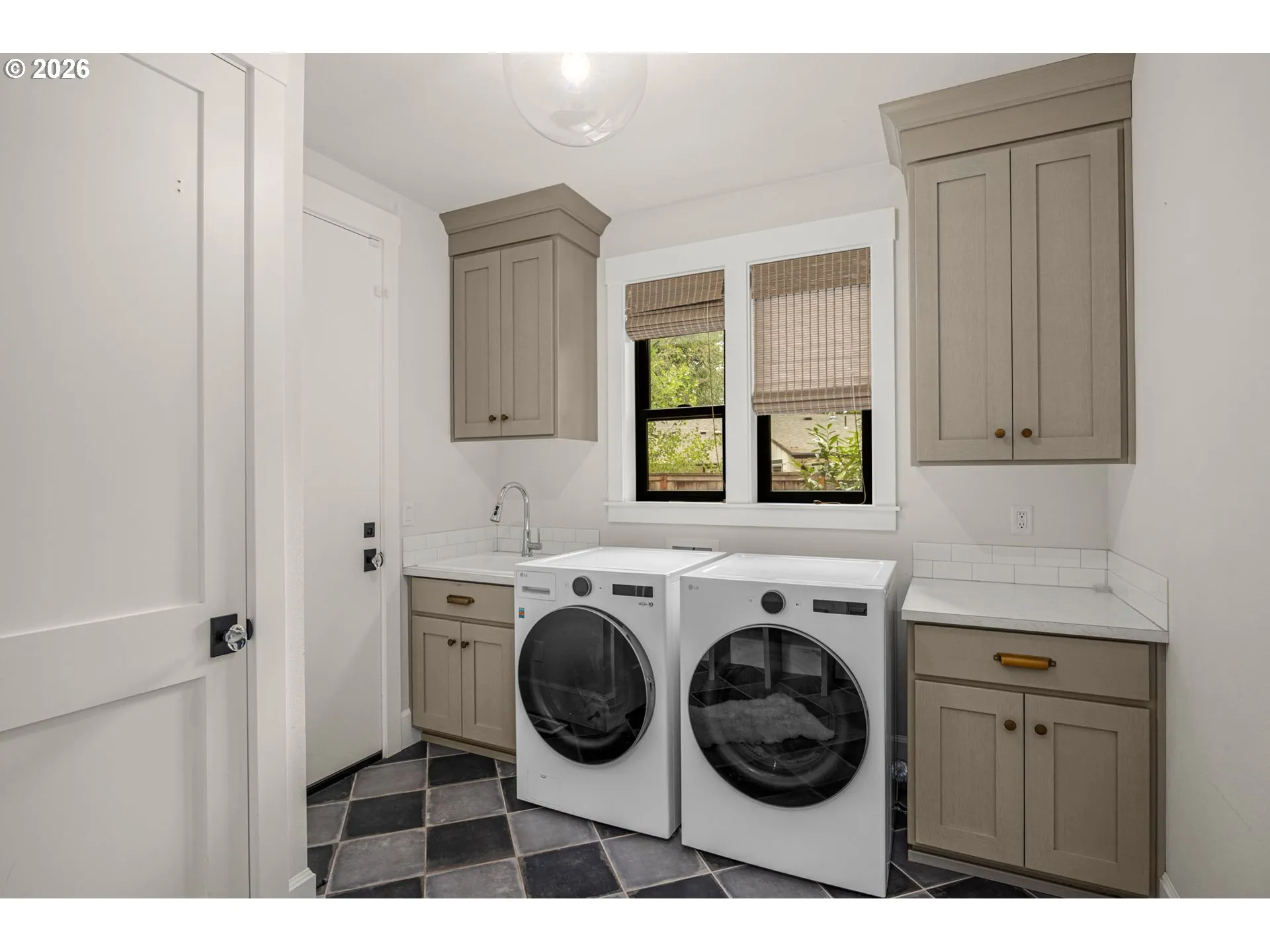 Laundry-Main