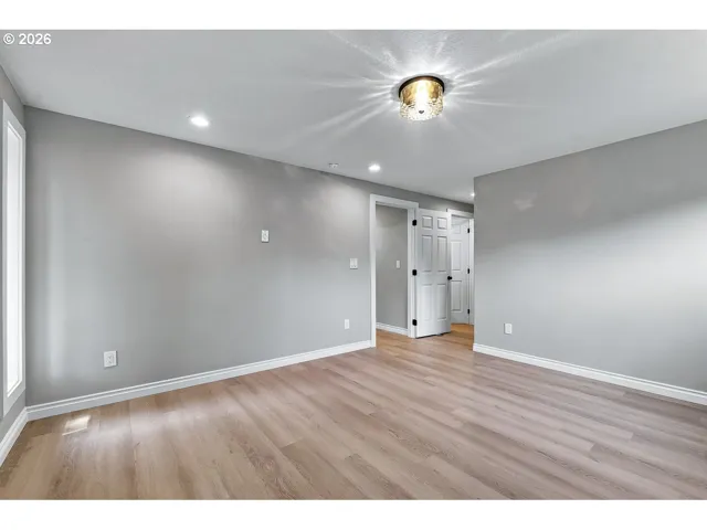 Primary Bedroom-Main