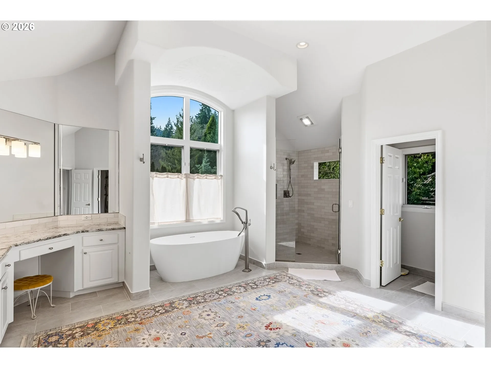 Bathroom-Walk in Shower