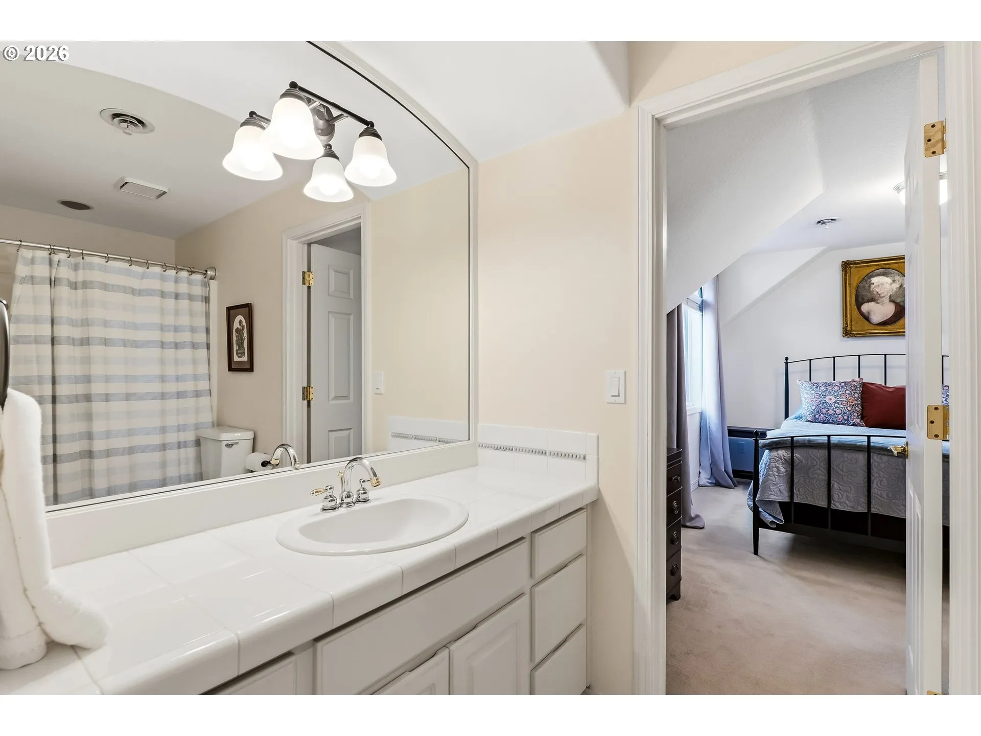 Bathroom, Attached