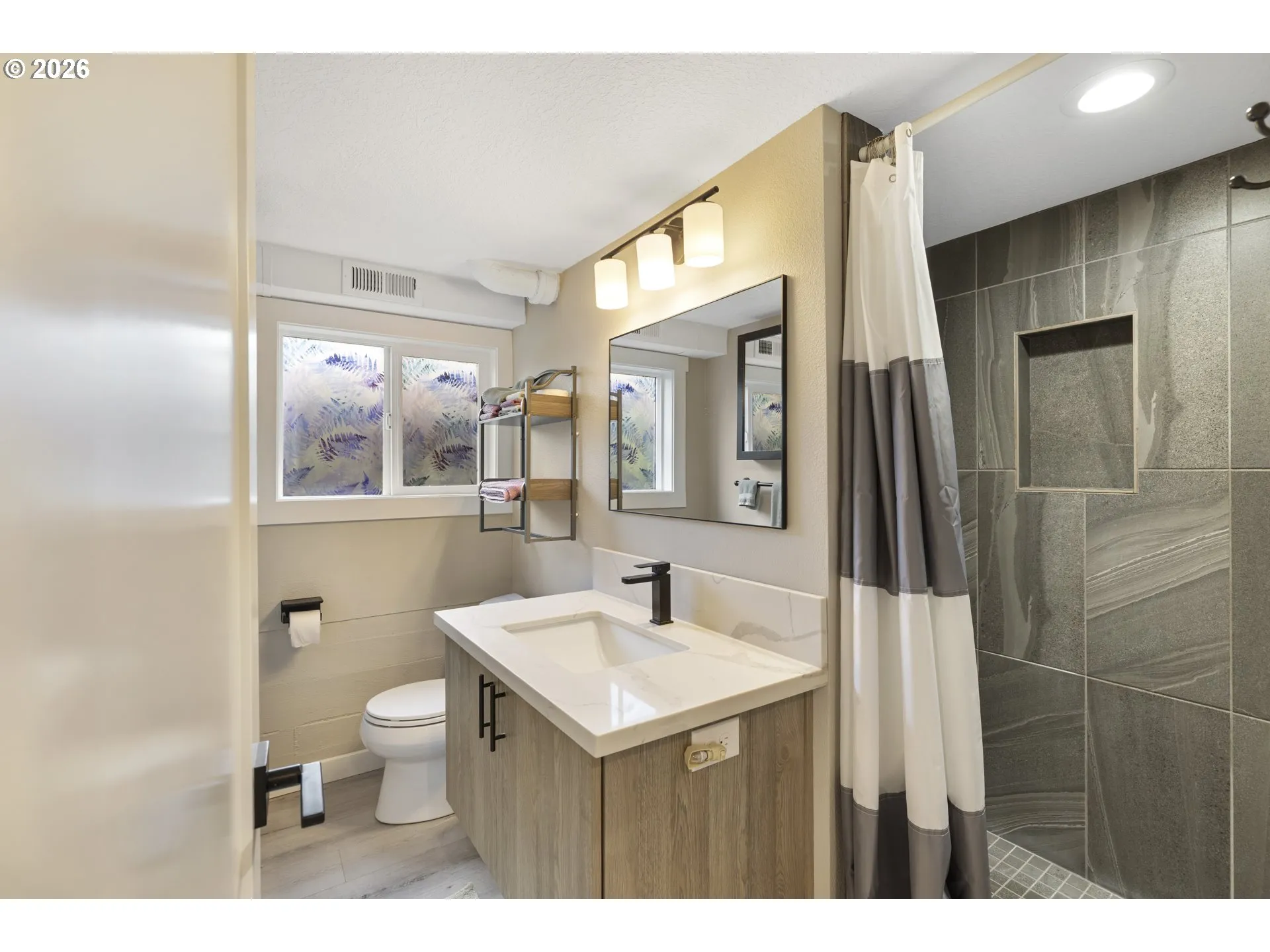 Bathroom-Lower