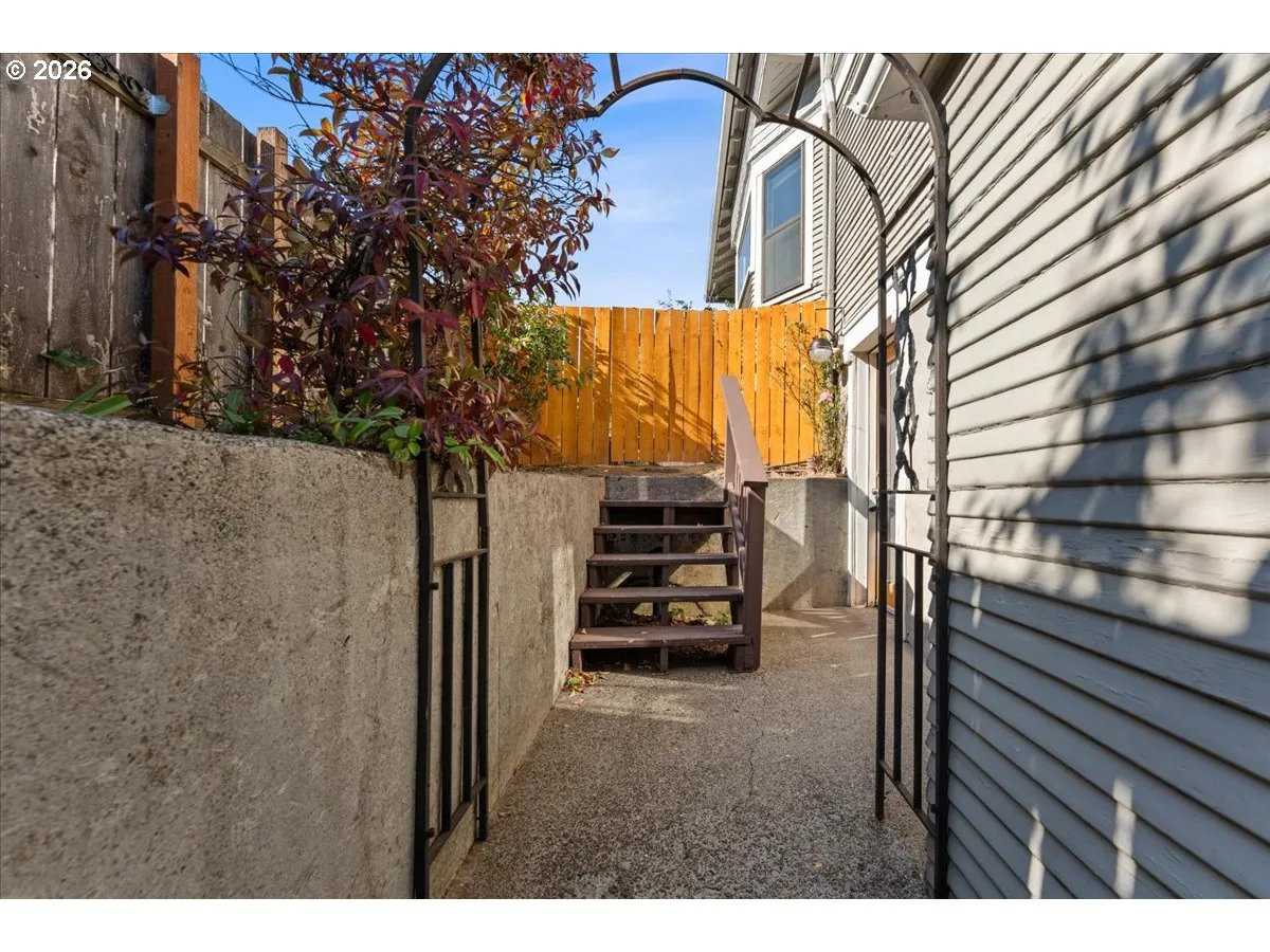 Entrance/Foyer