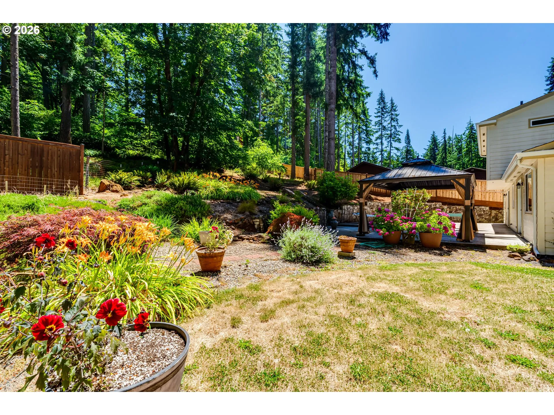 Yard-Back