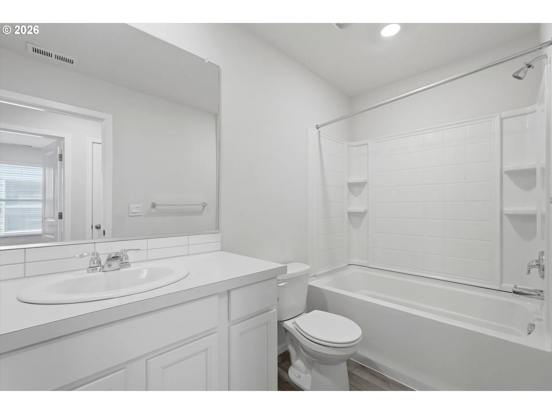 Bathroom-Upper