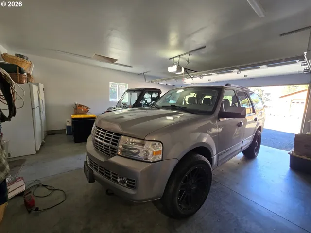 Garage-# 1