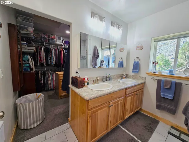 Primary Bedroom-Attached Bathroom
