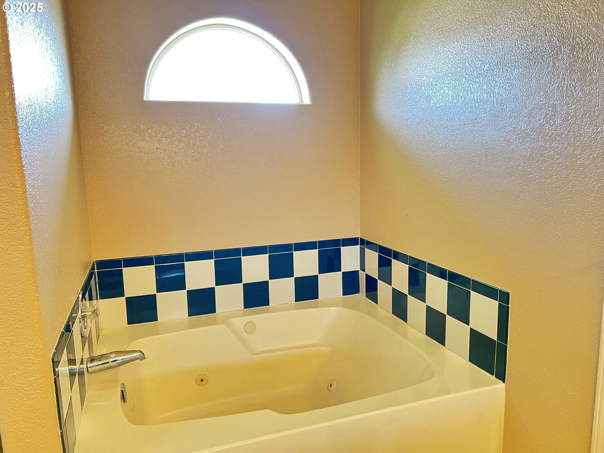 Bathroom-Garden Tub