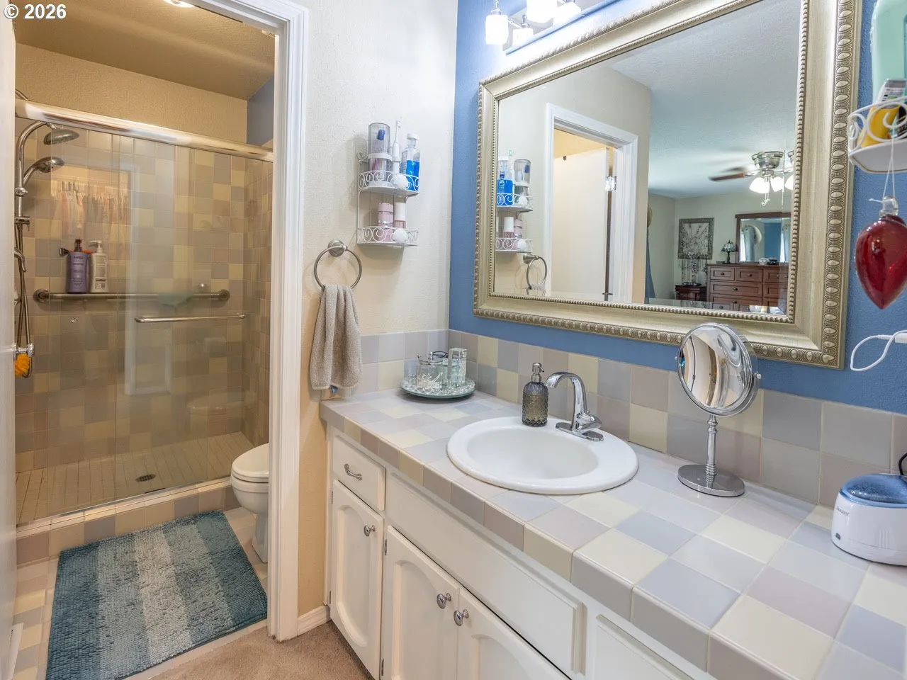 Bathroom, Attached